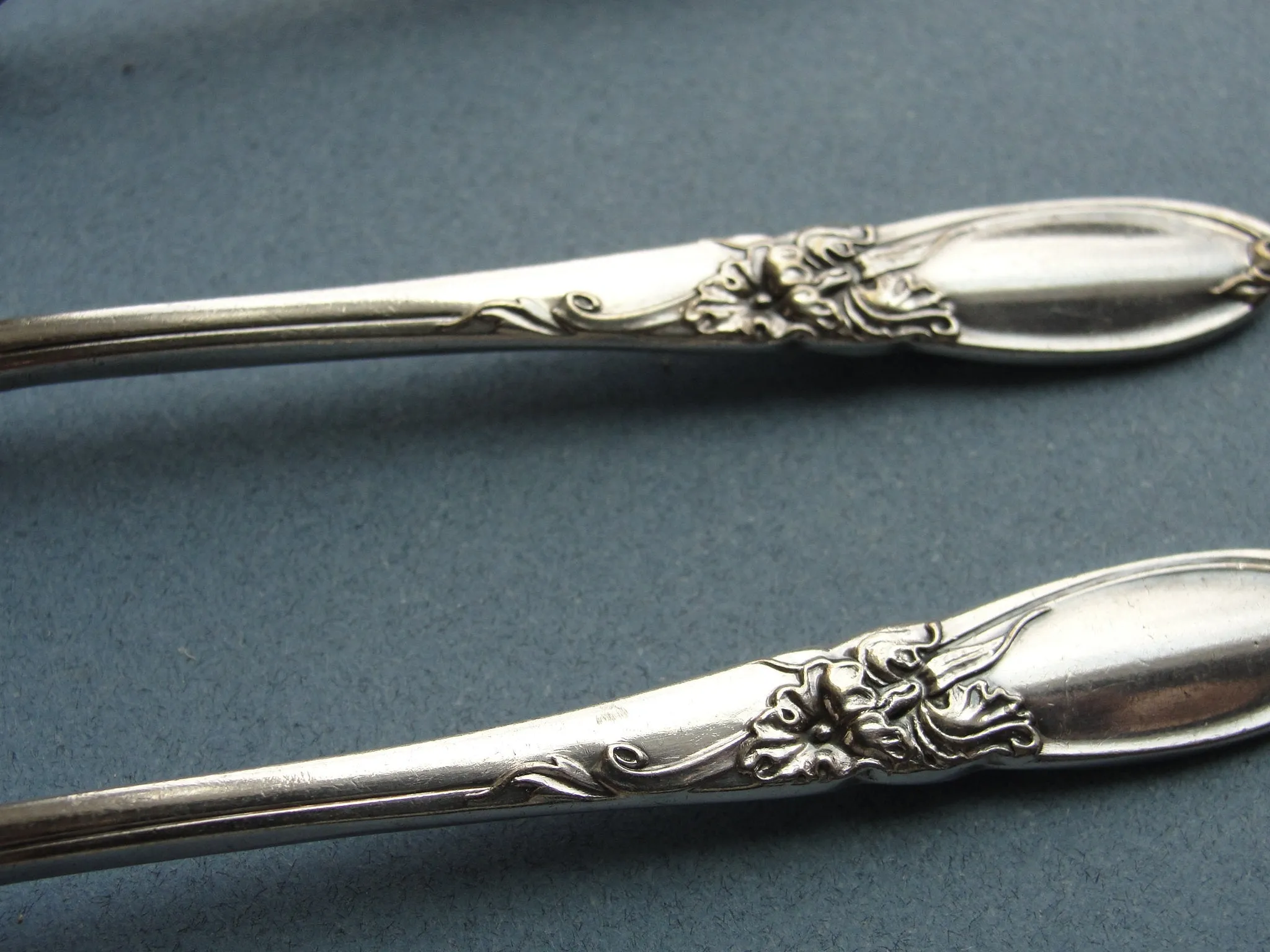 VINTAGE Lovely Teaspoons,WHITE ORCHID,Silver Spoons,Silver Plate Spoons,Demitasse Spoons Set,Flatware,Community Silver Plate,Set of 6